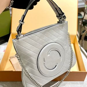 Yüksek kaliteli tasarımcı omuz çantası, büyük crossbody cüzdan kadın çanta moda metal aksesuarlar çanta lüks kadın siyah deri çanta