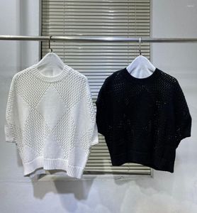Kadın Sweaters Argyle Hollow Out Oute Out Out Out Out Toylu Üst Kısa Kısa Batwing Sleevover Jumper Siyah Beyaz