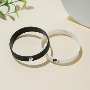 Bracciale semplice moda creativa design di nicchia Tai Chi elementi cinesi braccialetto quadrato in silicone bianco e nero per regalo amante