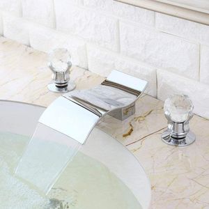 Banyo Lavabo muslukları Yüksek kaliteli yaygın şelale 3 delikli musluk kristal düğme kolları pirinç lavabo