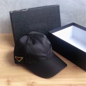 Üçgen Emaye Tasarımcı Şapkalar Kovboy Lüks Kap Pamuk Astar Siyah Beyaz Re Nylon Casquette Seyahat Anti Güneş yanığı Popüler Moda Şapkaları Erkekler için PJ033 C23