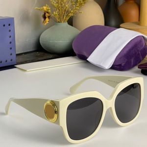 Yaz tasarımcı gözlükleri erkek kare tonları Lüks bayan güneş gözlüğü Moda çift G dekoratif ayna ayakları Moda en çok satan stil Tatil plaj gözlükleri
