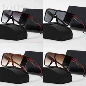 Siyah C Gözlük Lüks Tasarımcı Güneş Gözlüğü Kadınlar için Serin Kızlar Plaj UV Koruma Occhiali Da Sole Açık Plaj Erkek Güneş Gözlüğü Moda Aksesuarları PJ040 C23