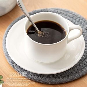 Fincan tabakları dev espresso kahve fincanı Japonya Fine Bone China Vintage Oyunlar Seramik Latte Seyahat Yeniden Kullanılabilir Copo Kamp Kupa