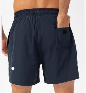 Мужские спортивные шорты для йоги, короткие быстросохнущие шорты с задним карманом, мобильный телефон, повседневные штаны для бега, тренажерного зала, ll321