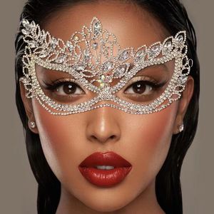 Party Masken Braut Masuqerade Masque Augenmaske Masque Cover für Männer Frauen Tanz Cosplay Party Bling Kristall Gesicht Zubehör 230313