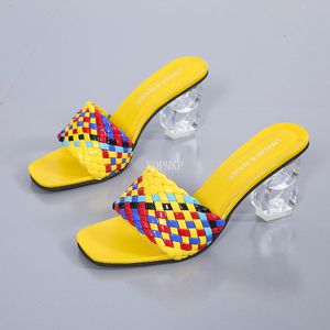 Şeffaf stil moda garip topuk pvc berrak sandalet peep toe yaz tasarım terlik örgüsü açık kadın ayakkabıları 23031 32