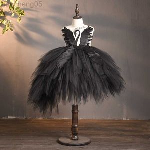 Kız Elbiseleri Siyah Çiçek Tül Kız Elbise Swan Crystal Tül Prenses Pageant Düğün Giysileri Çocuk Doğum Günü Partisi Elbise Akşam Balo Elbise W0314
