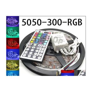 LED şeritler 100 m metre esnek 12V şerit ışık RGB 5m 16ft 5050 SMD 300 LED'ler 44Key IR IR uzaktan kumandalı DHS Express Drop de Dhaun