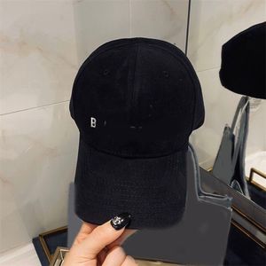 Düz renkli B beyzbol kapakları sevenler hediye moda şapkası sadece nefes alabilen delikli ağzı üst kısım gorra dayanıklı günlük rahat kadın takılmış şapkalar pamuk pj054 h4