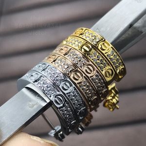 Kadın Saplama Tasarımcısı Diamond Gold için Küpe Aşk 18K T0P Kalite Resmi Reprodüksiyonlar Moda Lüks Klasik Stil Takı Yıldönümü Hediyesi 001