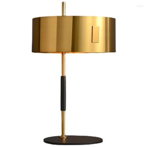 Tischlampen Nordic vergoldetes Metall Kunst Home Schreibtisch Lichter Wohnzimmer neben Lampe Studie Buch Licht Deco Leuchte