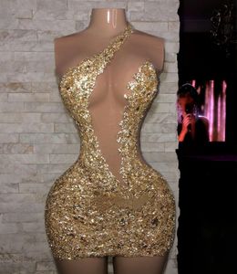 2023 Apliques de renda dourada Aplique Prom Vestidos de um ombro Mulheres Mulheres Vestido de festa de festa curta Lantejagem de lantejoulas vestir manto de soiree femme