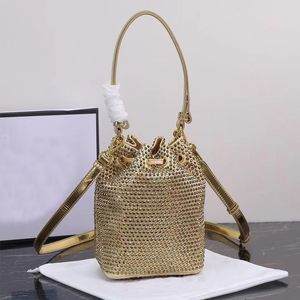 Kova çantası mini tote çanta moda crossbody cüzdan kadın omuz çanta elmas üçgen sac metal çizme bağlayıcı lüks üçgen işaret