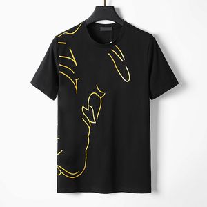 2024 Дизайнеры мужские футболки Клаус Клаус Мода с коротким рукавом с коротким рубашкой