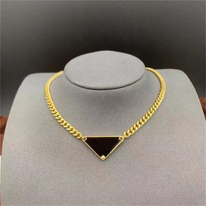 Collana da uomo in oro stilista gioielli per donna catena cubana di lusso creativo fascino in argento stile punk gioielli triangolo ciondolo cuore collana gioielli da uomo