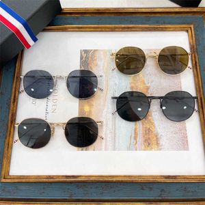 Designer-Strandpaar-Sonnenbrille für Herren und Damen 20 % Rabatt TB Japan-Südkorea ins-Stil vielseitiger runder Metallrahmen Netz rot gleich
