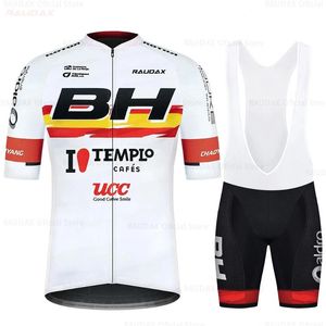 Yarış setleri 2023 Erkekler BH Team Bisiklet Jersey Kısa Kollu Kırmızı Ropa Ciclismo Hombre Yaz Bib Şortlu Takım Bisiklet Üniforma Giyim Triatlon