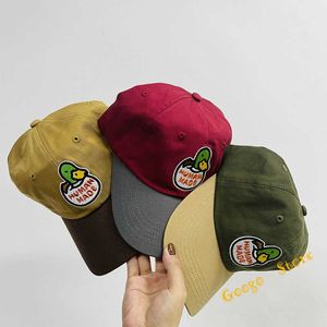 Top Caps 2023 Yeni Erkekler Kadın Gündelik Karikatür Ördek Nakamı Yapan Şapka Kahverengi Kırmızı Yeşil Renkli Beyzbol Ayarlanabilir Y2303