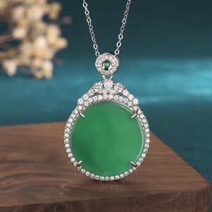 Kolye Kolye Vintage Doğal İmparatorluk Yeşil Yeşim S925 Gümüş Kolye Kadınlar Işık Lüks Jewelrypenden