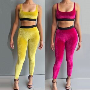 Kadın Trailtsits Kadın Spor iç çamaşırı tasarımcısı yoga klasikler kadife iki parça kadın tam uzunlukta pantolon takım elbise 2023 pantolon seksi push yukarısı tag femme