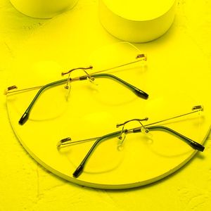 Güneş Gözlüğü UNISEX ANA MAVİ RAY ÇEŞİTLERİ Klasik Metal Çerçeve Optik Gözlükleri Ultralight Myopia Görme Bakımı -1.0--4.0sunglasses