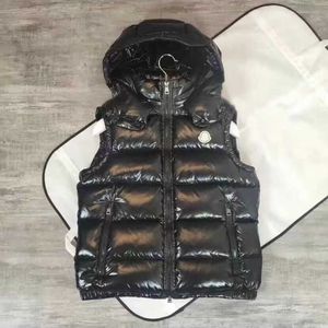 Erkek Yelekleri Moncl Kışlık Giysiler Aşağı Ceket Klasik Parka Mont Kadın Giyim Eşofman Rüzgarlık Tasarımcı Kazak Hoodie Sweatshirt Dış Giyim T230406