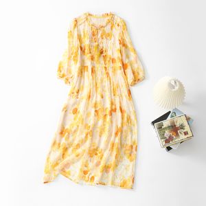 2023 yaz sarı tüy şeridi kravat yay ipek elbise çiçek baskısı 3/4 kol yuvarlak boyun midi gündelik elbiseler c3A250166