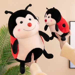 Yaratıcı Yedi Yıldızlı Lady Bug Animal Peluş Oyuncak Böcek Bebek Konforu Boy Kukla Beetle Doğum Günü Hediyesi La633