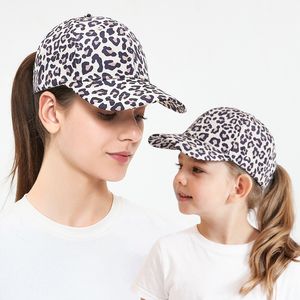 Leopar anne çocuklar beyzbol şapkası yaz geniş brim brim bebek yetişkin baskılı casquette pik kapak çocuk av kapakları ayar boyutu