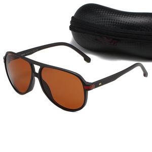 2023 Новые стильные солнцезащитные очки в стиле ретро Luxury Y22 для мужчин и женщин со стильными и изысканными солнцезащитными очками.