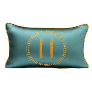 Классическая подушка на диван с креслом подушка шелковая вышива