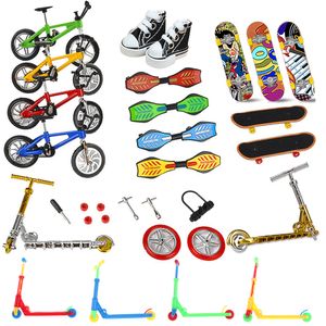 Novelty Games Finger Skate Board Bikes Tech Two Wheel Mini Scooter Fingertip Bmx Bicycle Set Fingerboard Shoes Deck Toys For Boys Kids Gifts 230509