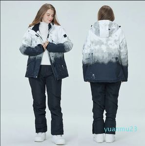 Set di tute da sci da uomo e da donna Abbigliamento da snowboard Costume da neve ghiacciata Abbigliamento sportivo invernale all'aperto Giacche impermeabili Pantaloni