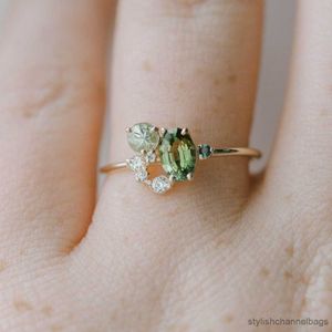 Лента звонит минималистские кольца Ladies Овальные оливковые зеленые каменные кольца Золотые цвета кольца модные ювелирные ювелирные украшения