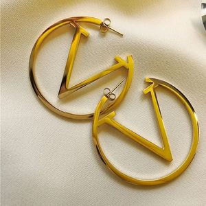 Lüks Tasarımcı Küpeler Moda Altın Gümüş Hoop Küpeler Kadın Parti Küpe Düğün Aşıkları Hediye L Mektup Nişan Gelin için Klasik Tasarımcı Takı 45mm Boyut