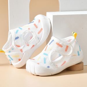 Sandals Summer Breathable Air Mesh Kids Sandals 1-4T Baby Unisex Casual Shoes Anti-slip Soft Sole First Walkers Infant Lightweight Shoes 230515