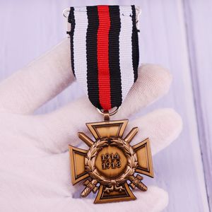 Pinos broches A cruz de honra da Guerra Mundial 1914-1918 Pin WW1 Alemão Hindenburg Cross com Swords Medalhas Militares Crachá 230515