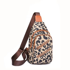 Двойные молнии PU Day упаковывает искусственные кожаные леопардовые сумки для стенки на открытом воздухе женский кошелек на ходу бесплатно спортивная туристическая сумка Domil2063
