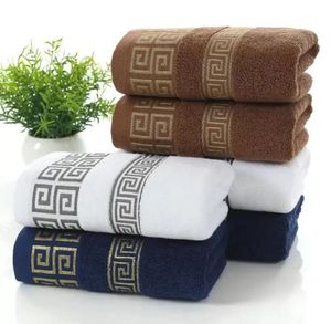 Factory Direct Cotton 32 compartilha 100g Jacquard Towel Gift Merchant Super Soft and Absorvent