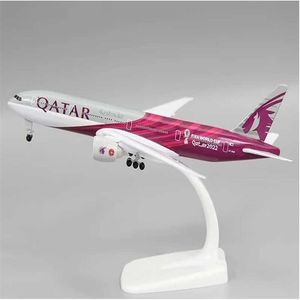 Yenilik Ürünleri Alaşım Metal Air Qatar Airways Boeing 777 B777 Uçak Modeli Diecast Hava Düzlemi Model U Tekerlekler İniş Dişleri 20cm G230520