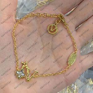 20 Color Four Leaf Clover Bracelet Bracelet Moissanite Браслеты для женских модных модных ювелирных украшений титановый сталь Серебряное золото розовое золото.