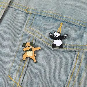Serin güneş gözlükleri köpek panda emaye pin karikatür poz dekoratif metal pimler kıyafetler komik broşlar sırt çantası mücevher hediyeleri arkadaş için