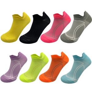 Socken Strumpfwaren 4 Paar Unisex-Sportsocken Schweißabsorbierende, leuchtende Nylon-Streifen, antibakteriell, atmungsaktiv, Knöchel-Crew-Socken für Damen 230520
