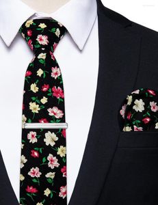 Bow Ties 6.35cm İnce Sarı Kırmızı Çiçek Erkekler Siyah Kravat Bickisi Klasik kravat Man Düğün Günlük Giyen Korbatas Para Hombre