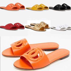 Tasarımcı terlik sandal deri kesik kaydır lüks tasarım kadınlar sandalet terlik daireleri d-logo kesim deri slaytlar kesme tarzı açık ayak parmağı yaz pop sandalet