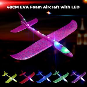Elektrik/RC Uçak köpüğü el atma LED uçaklar oyuncak 48cm LED Uçuş Modu Planör Atalet Model Uçak Uçakları Açık Spor 230525