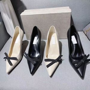 Box London High Heels ile Kadın Romy 70 Nappa Deri Yay Pompaları Sandalet Siyah İnci Lüks Gelinlik Ayakkabıları