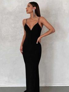 Платье для ремня спагетти для женщин 2023 Новое модное лето без спинки V Sece Dress Элегантные тонкие черные вечерние платья