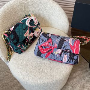 CF moda kadın omuz çantası 25cm saf pamuk klasik renk baskılı altın donanım metal toka lüks el çantası matelasse zincir crossbody çanta makyaj çantaları sacoche